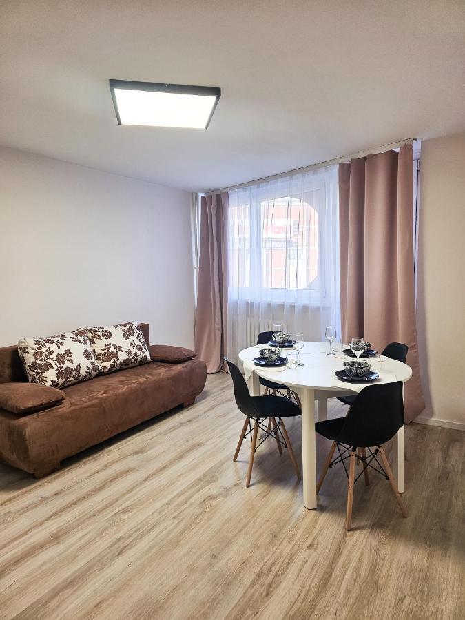 Ferienwohnung Apartament Siodemka Breslau Exterior foto